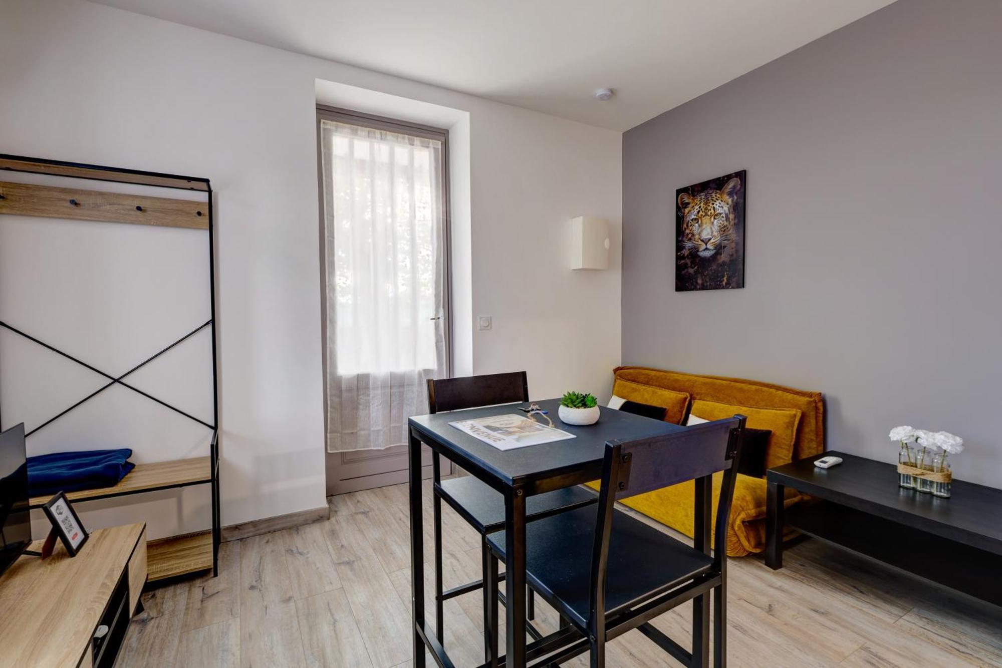 Le Westy 2 Apartment Hieres-Sur-Amby Exterior photo