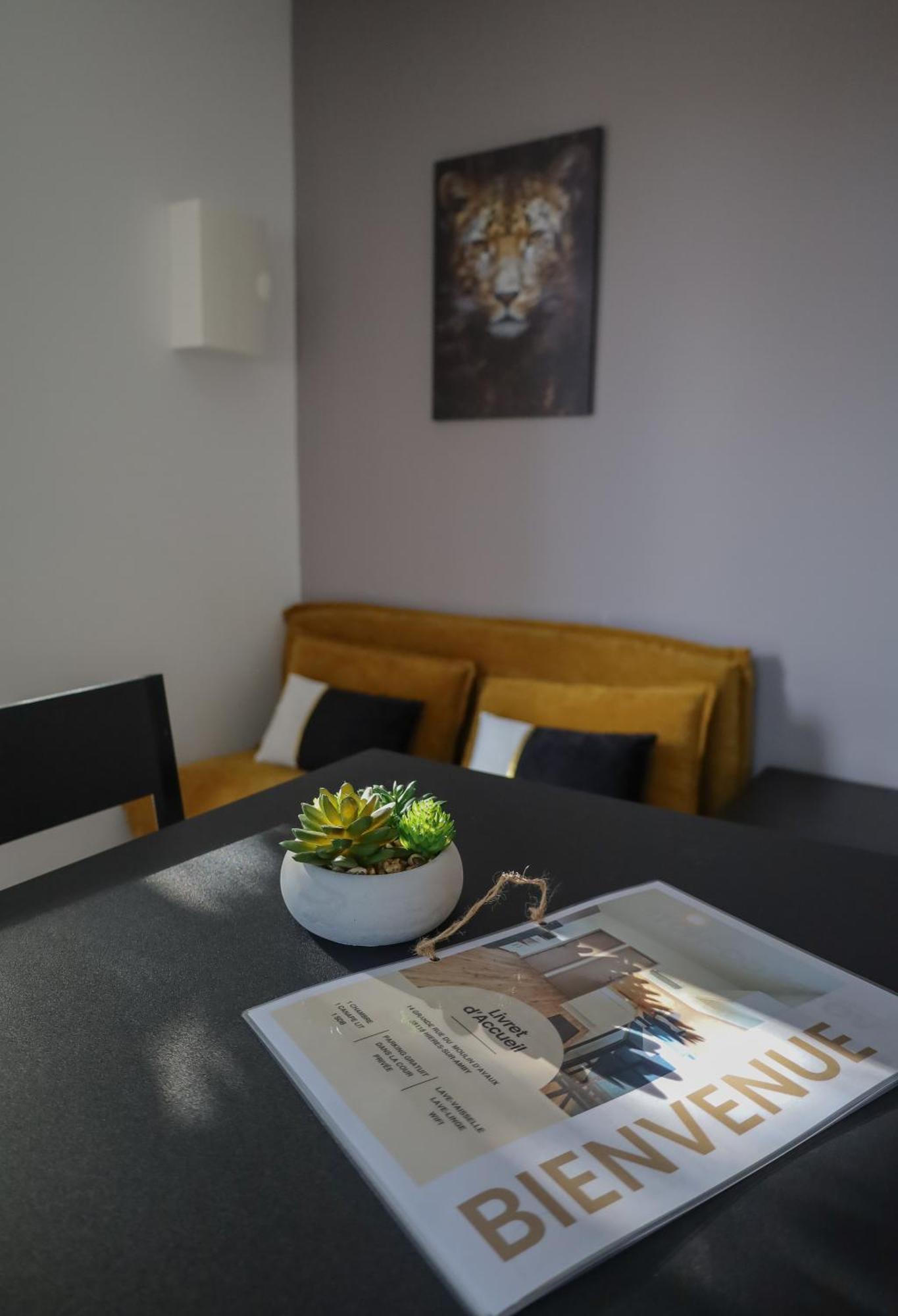 Le Westy 2 Apartment Hieres-Sur-Amby Exterior photo
