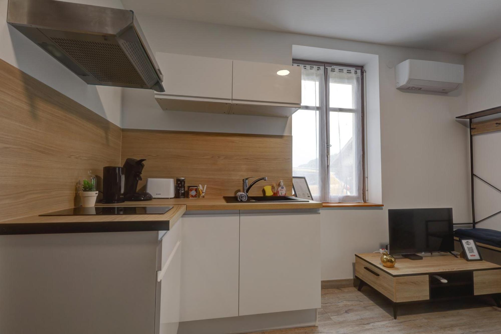 Le Westy 2 Apartment Hieres-Sur-Amby Exterior photo